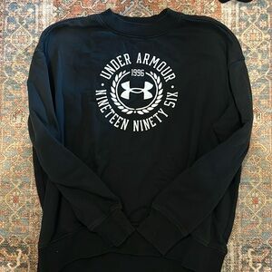 Girls loose fit, oversized, crewneck sweatshirt